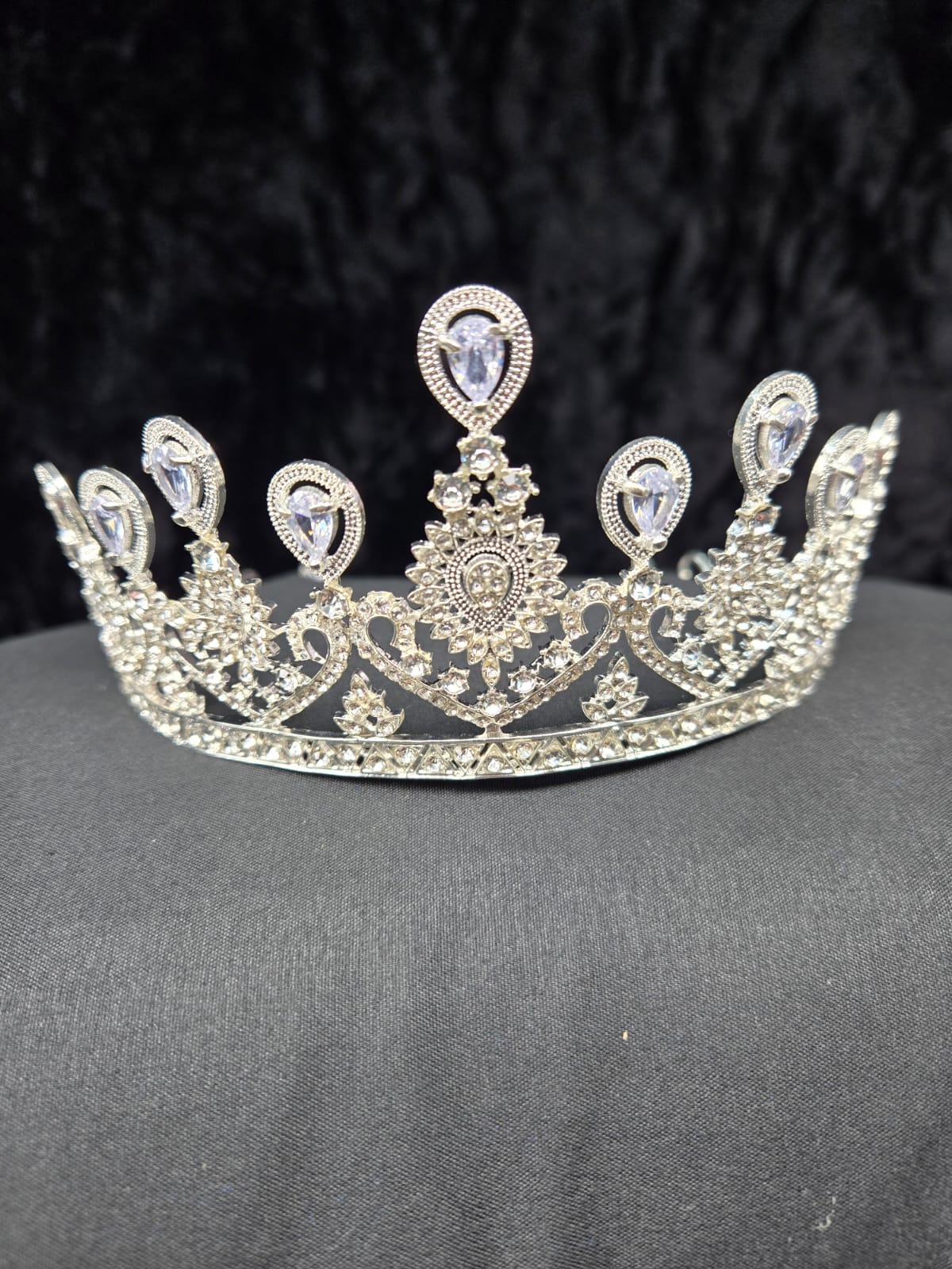 π large crown