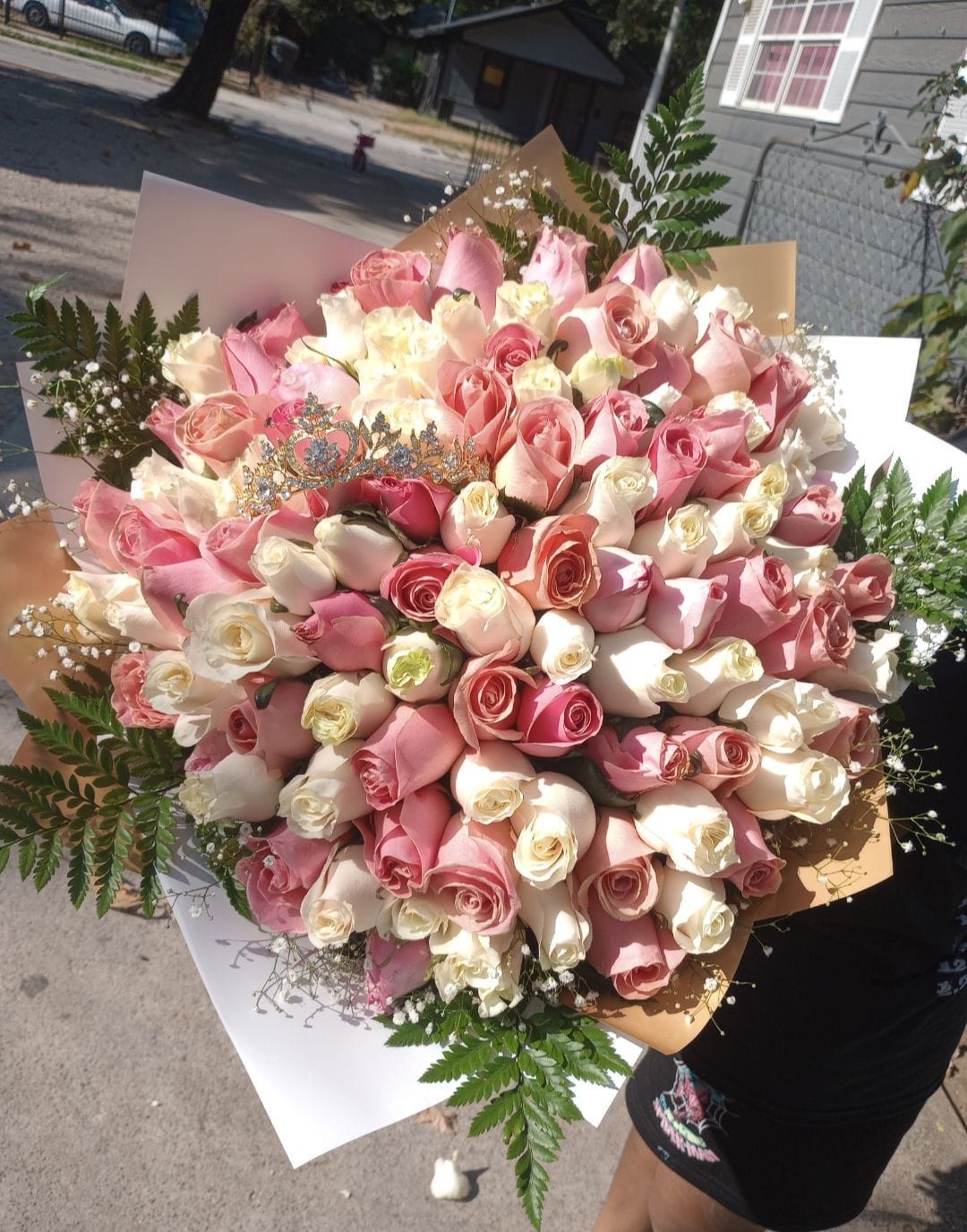 100 ROSES BOUQUET WITH ACCESSORIES🌹